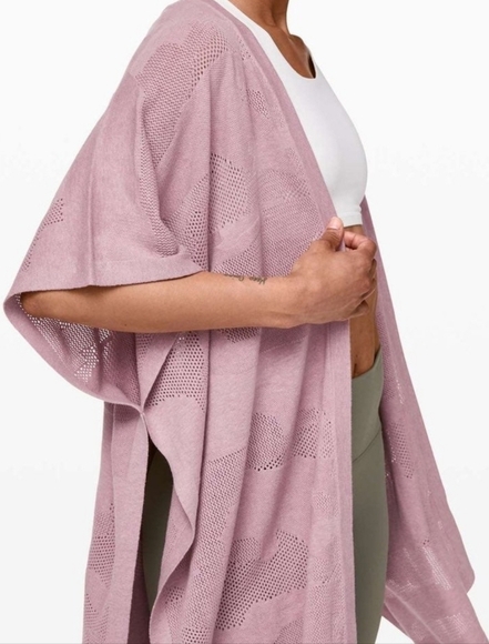 Lululemon Find Your Light Wrap - Picture 11 of 12